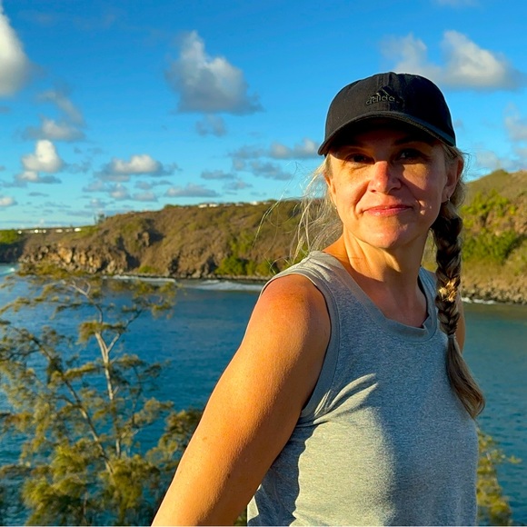 Meet your Posher, Michelle - Picture 1 of 1